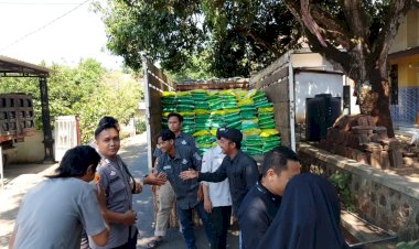 Polres-Pasuruan-Bersama-BEM-Gelar-Gerakan-Pangan-Murah-Salurkan-5-Ton-Beras-di-Lereng-Bromo